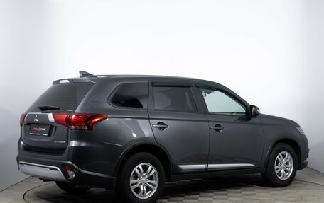 Mitsubishi Outlander III рестайлинг 3, 2019 год, 2 030 000 рублей, 5 фотография