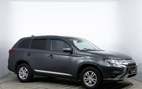 Mitsubishi Outlander III рестайлинг 3, 2019 год, 2 030 000 рублей, 3 фотография