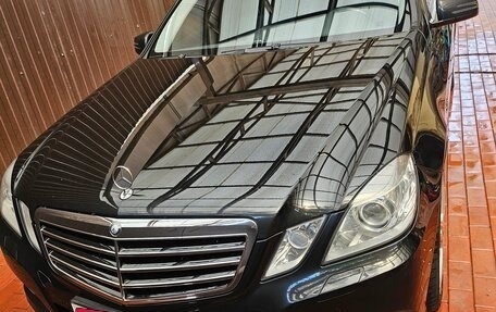 Mercedes-Benz E-Класс, 2010 год, 1 650 000 рублей, 1 фотография