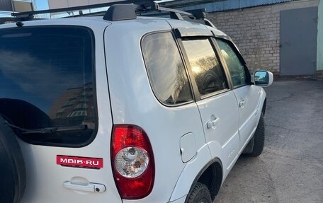 Chevrolet Niva I рестайлинг, 2011 год, 470 000 рублей, 4 фотография