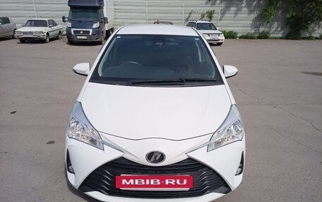 Toyota Vitz, 2019 год, 1 090 000 рублей, 2 фотография