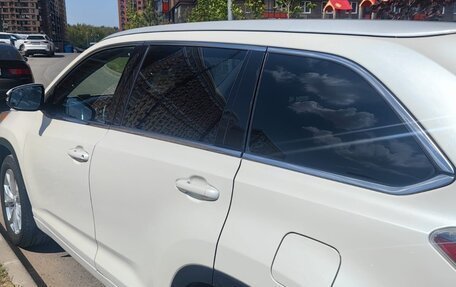 Toyota Highlander III, 2015 год, 3 100 000 рублей, 5 фотография