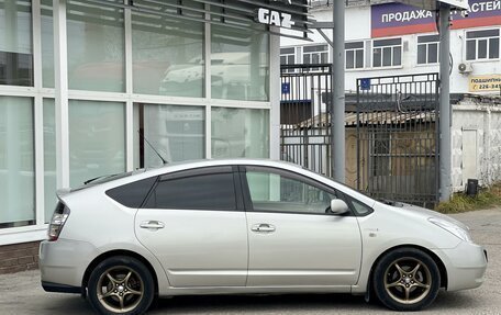 Toyota Prius, 2005 год, 790 000 рублей, 4 фотография