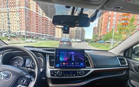 Toyota Highlander III, 2015 год, 3 100 000 рублей, 9 фотография