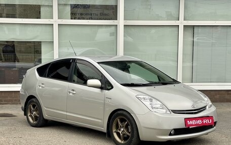 Toyota Prius, 2005 год, 790 000 рублей, 3 фотография