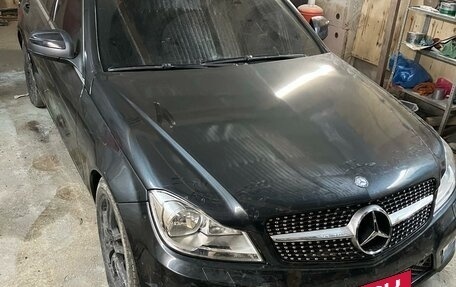 Mercedes-Benz C-Класс, 2008 год, 500 000 рублей, 3 фотография