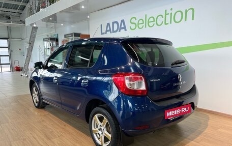 Renault Sandero II рестайлинг, 2017 год, 770 000 рублей, 10 фотография