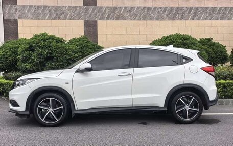 Honda Vezel, 2020 год, 1 200 000 рублей, 5 фотография