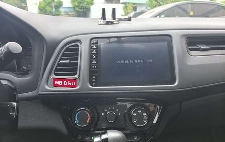 Honda Vezel, 2020 год, 1 200 000 рублей, 11 фотография