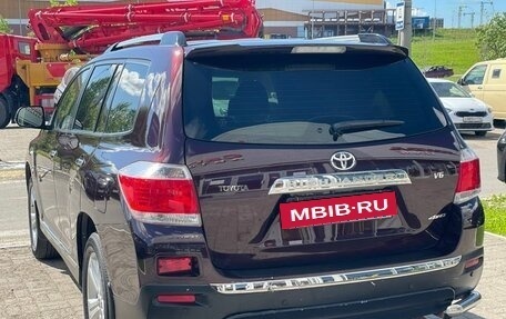 Toyota Highlander III, 2012 год, 2 500 000 рублей, 7 фотография
