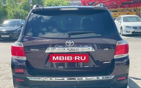 Toyota Highlander III, 2012 год, 2 500 000 рублей, 6 фотография