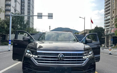 Volkswagen Touareg III, 2021 год, 4 770 000 рублей, 3 фотография