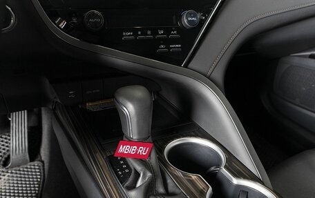 Toyota Camry, 2020 год, 3 026 000 рублей, 5 фотография