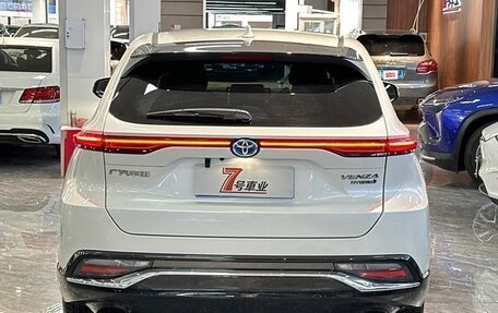 Toyota Venza, 2022 год, 3 400 000 рублей, 4 фотография