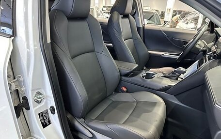 Toyota Venza, 2022 год, 3 400 000 рублей, 8 фотография