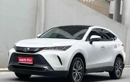 Toyota Harrier, 2022 год, 2 200 000 рублей, 1 фотография