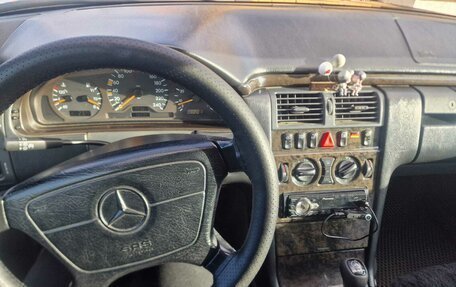 Mercedes-Benz E-Класс, 1998 год, 590 000 рублей, 7 фотография