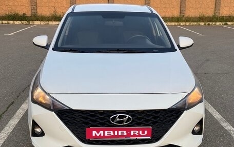 Hyundai Solaris II рестайлинг, 2020 год, 1 260 000 рублей, 3 фотография
