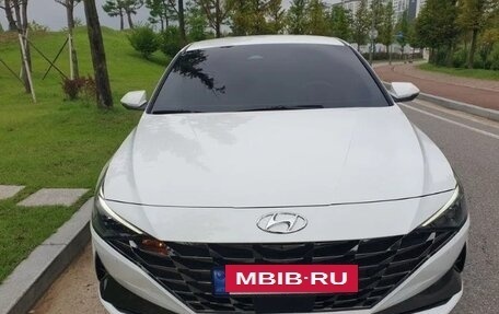 Hyundai Avante, 2021 год, 1 670 000 рублей, 2 фотография