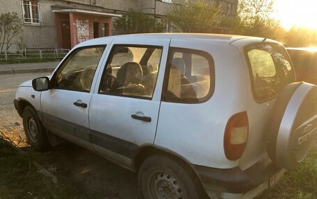 Chevrolet Niva I рестайлинг, 2003 год, 250 000 рублей, 4 фотография
