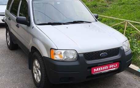 Ford Escape II, 2003 год, 300 000 рублей, 2 фотография