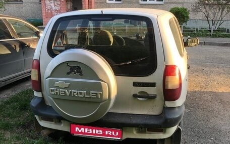 Chevrolet Niva I рестайлинг, 2003 год, 250 000 рублей, 3 фотография
