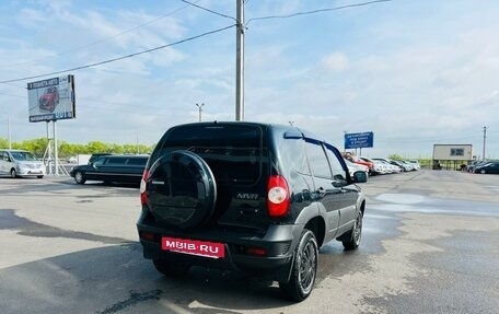 Chevrolet Niva I рестайлинг, 2017 год, 859 000 рублей, 6 фотография