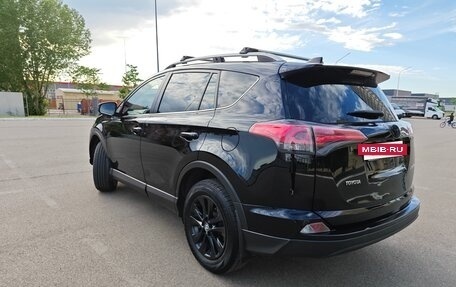 Toyota RAV4, 2016 год, 2 190 000 рублей, 10 фотография