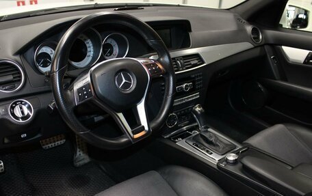 Mercedes-Benz C-Класс, 2011 год, 1 240 000 рублей, 8 фотография