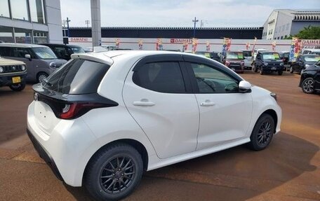 Toyota Yaris, 2021 год, 1 153 027 рублей, 4 фотография
