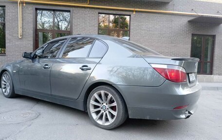 BMW 5 серия, 2004 год, 1 200 000 рублей, 4 фотография