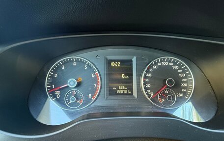 Volkswagen Jetta VI, 2011 год, 950 000 рублей, 3 фотография
