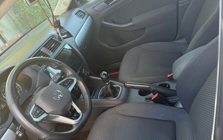 Volkswagen Jetta VI, 2011 год, 950 000 рублей, 9 фотография