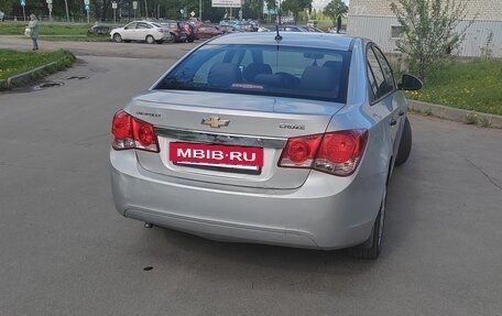 Chevrolet Cruze II, 2012 год, 590 000 рублей, 5 фотография
