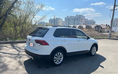 Volkswagen Tiguan II, 2017 год, 2 000 000 рублей, 4 фотография
