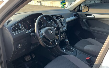 Volkswagen Tiguan II, 2017 год, 2 000 000 рублей, 9 фотография