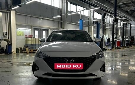 Hyundai Solaris II рестайлинг, 2021 год, 1 460 000 рублей, 2 фотография