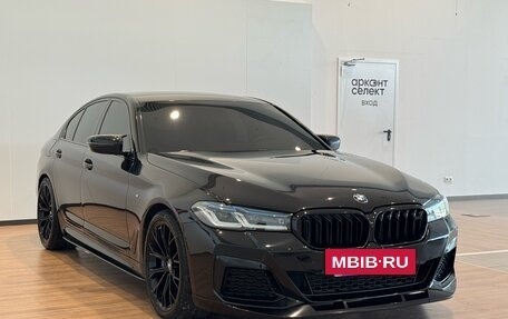 BMW 5 серия, 2017 год, 4 150 000 рублей, 3 фотография