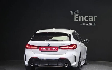 BMW 1 серия, 2022 год, 2 546 696 рублей, 3 фотография
