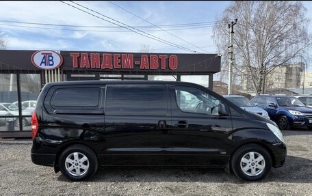 Hyundai Starex I рестайлинг, 2007 год, 960 000 рублей, 2 фотография
