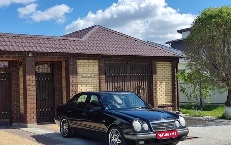 Mercedes-Benz E-Класс, 1998 год, 630 000 рублей, 2 фотография