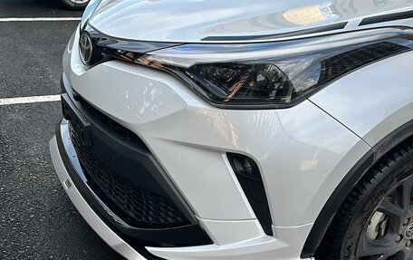 Toyota C-HR I рестайлинг, 2022 год, 2 900 000 рублей, 15 фотография