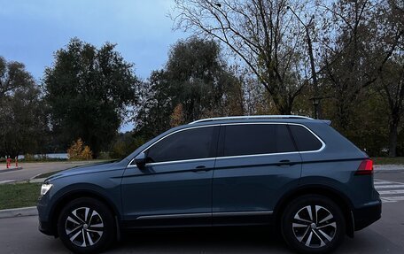 Volkswagen Tiguan II, 2019 год, 2 150 000 рублей, 5 фотография