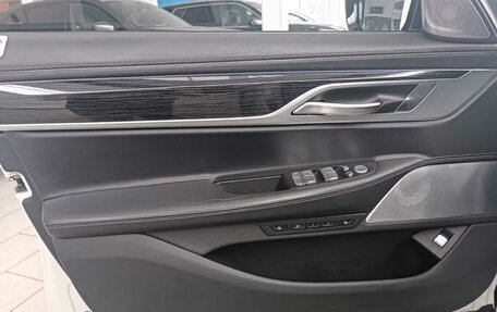 BMW 7 серия, 2019 год, 6 250 000 рублей, 13 фотография