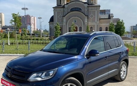 Volkswagen Tiguan I, 2011 год, 1 320 000 рублей, 2 фотография
