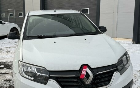 Renault Logan II, 2018 год, 630 000 рублей, 2 фотография