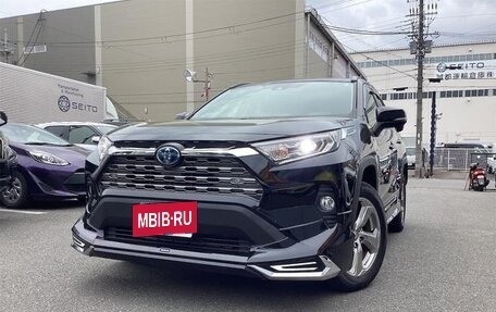 Toyota RAV4, 2022 год, 3 200 000 рублей, 2 фотография