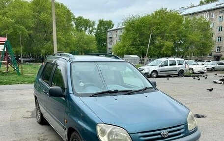 Toyota Raum I, 1998 год, 349 000 рублей, 2 фотография