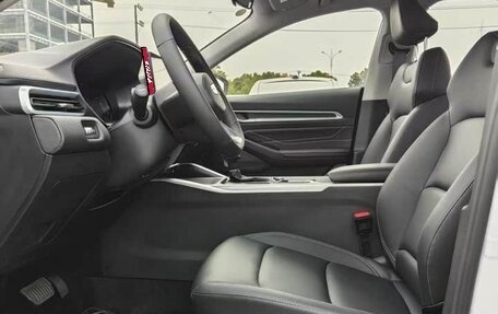 Geely Emgrand, 2022 год, 1 010 000 рублей, 10 фотография