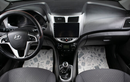 Hyundai Solaris II рестайлинг, 2013 год, 849 000 рублей, 8 фотография